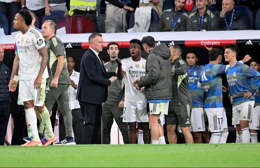 Real Madrid'de tehdit krizi! Öfkesi dinmedi, soyunma odası karıştı Real Madrid'de tehdit krizi! Öfkesi dinmedi, soyunma odasında gerginlik çıktı - 1. Resim