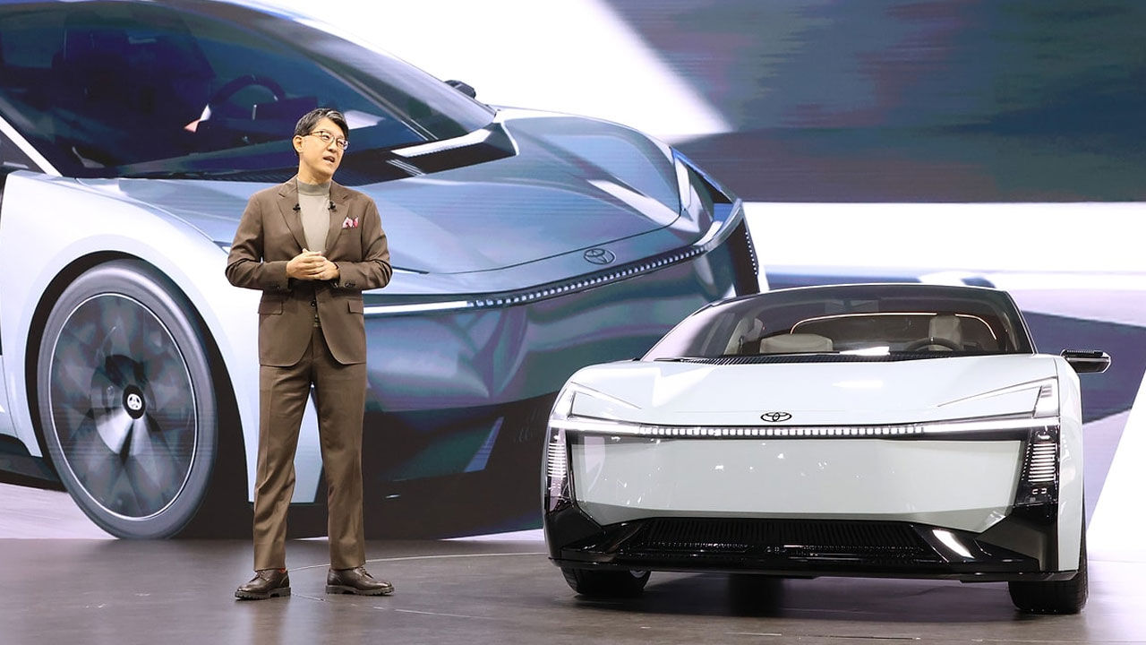 Yeni Toyota Corolla görücüye çıktı! Efsane model tamamen değişti Yeni Toyota Corolla görücüye çıktı! Efsane model tamamen değişti - 2. Resim