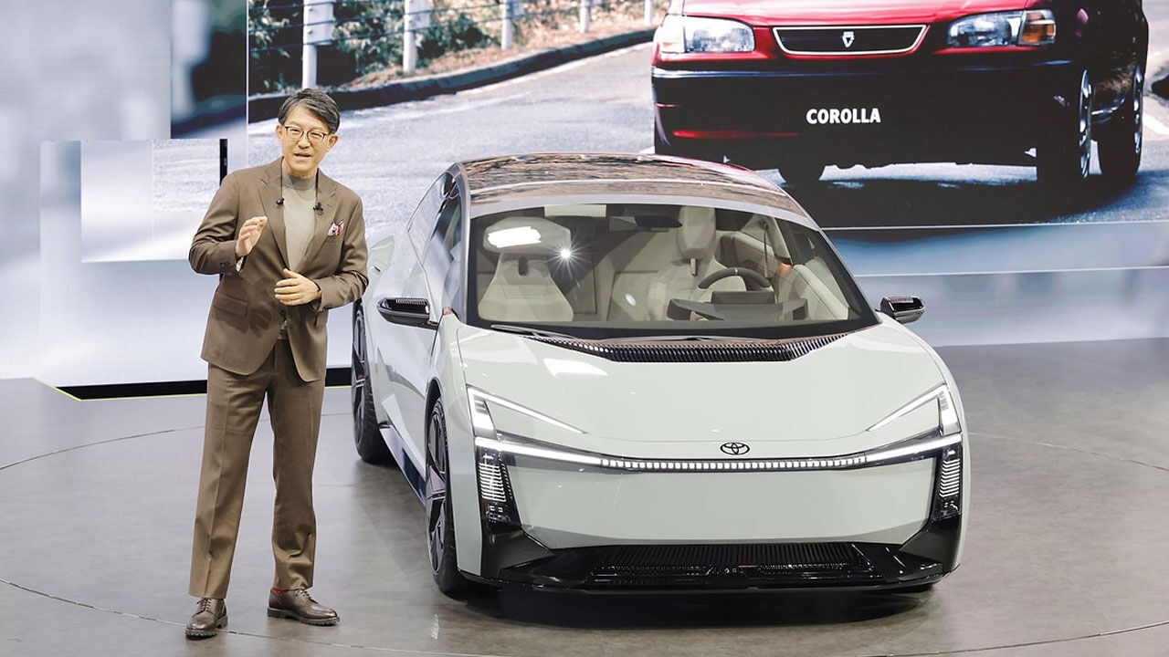 Yeni Toyota Corolla görücüye çıktı! Efsane model tamamen değişti Yeni Toyota Corolla görücüye çıktı! Efsane model tamamen değişti - 1. Resim