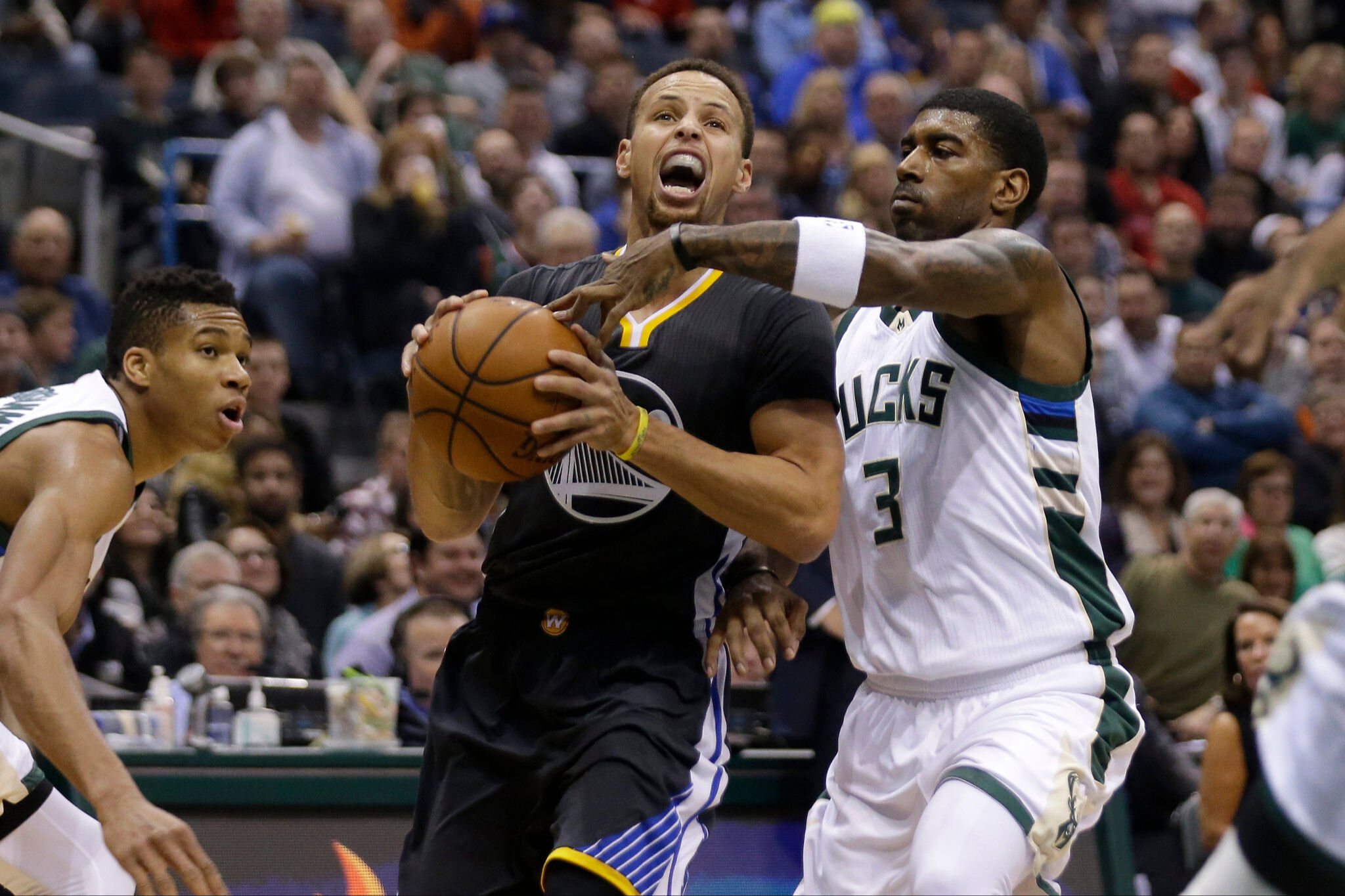 Bucks - Warriors maçı hangi kanalda, saat kaçta canlı yayınlanacak? NBA maçları hız kesmeden sürüyor! Bucks - Warriors maçı hangi kanalda, saat kaçta canlı yayınlanacak? NBA maçları hız kesmeden sürüyor! - 1. Resim