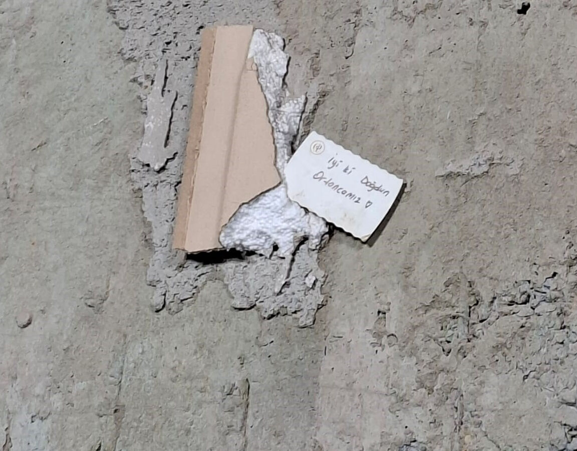 Gebze'de aynı aileden 4 kişinin can verdiği enkazdan kahreden kare! 