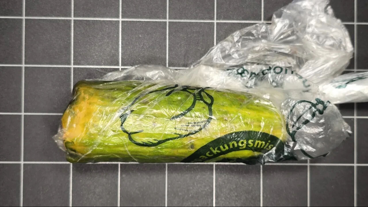 İnternetten 160 bin TL'lik altın satın aldı, kutudan çıkanı görünce neye uğradığını şaşırdı İnternetten 160 bin TL'lik altın satın aldı, kutudan çıkanı görünce neye uğradığını şaşırdı - 1. Resim