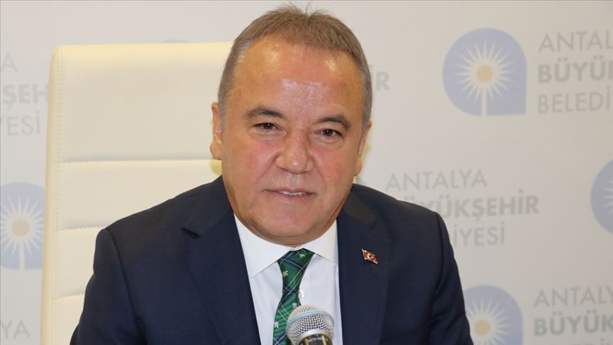 İtirafçı oldu mu? Rüşvetten tutuklanan Muhittin Böcek'ten açıklama var - 1. Resim