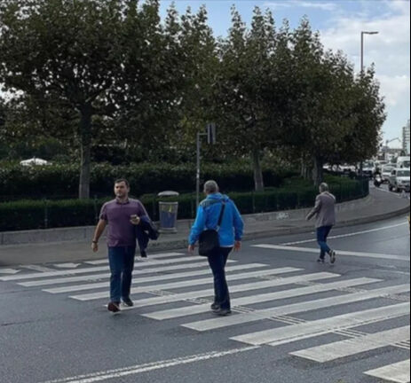 Kaldırımda koşmak artık yasak! Slovakya'da yayalara hız sınırı geliyor - 1. Resim