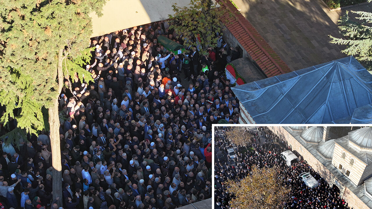 Kocaeli'de enkaz altında can veren Bilir ailesine acı veda: Cenazenin ön safında 'onlar' vardı... Kocaeli'de enkaz altında can veren Bilir ailesine acı veda: Cenazenin ön safında 'onlar' vardı... - 2. Resim