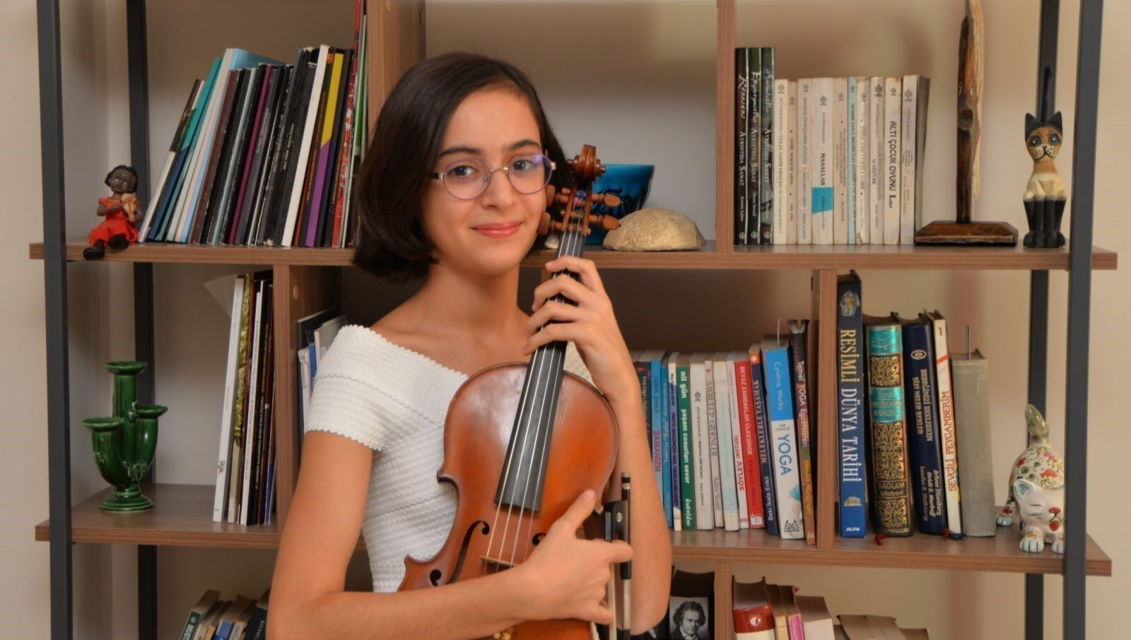 Mersin'de keman sanatçısı Laçin Akyol'un ölümüne ilişkin davada karar! Sanığa hapis cezası verildi - 1. Resim