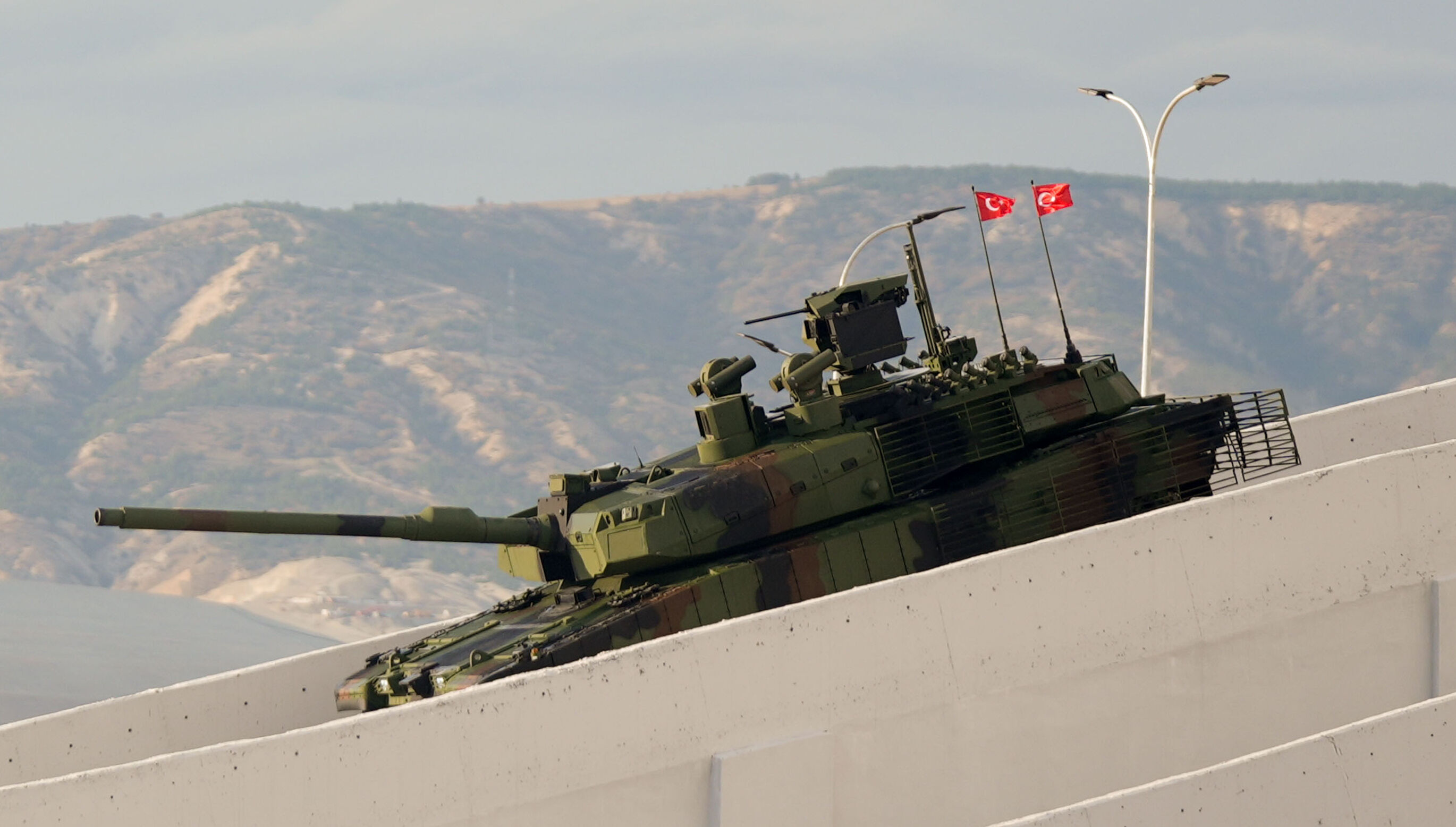 Savunma sanayiinin vurucu gücü! Yerli üretim robotlar ALTAY Tankı için çalışıyor - 3. Resim