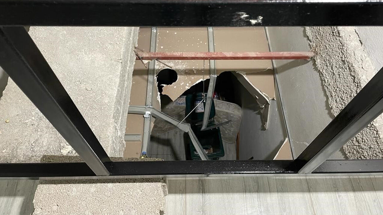 Asma kattan zemine düştü, hayatını kaybetti! Öldüren ihmalde belediyeye ceza çıktı Asma kattan zemine düştü, hayatını kaybetti! Öldüren ihmalde belediyeye ceza çıktı - 1. Resim