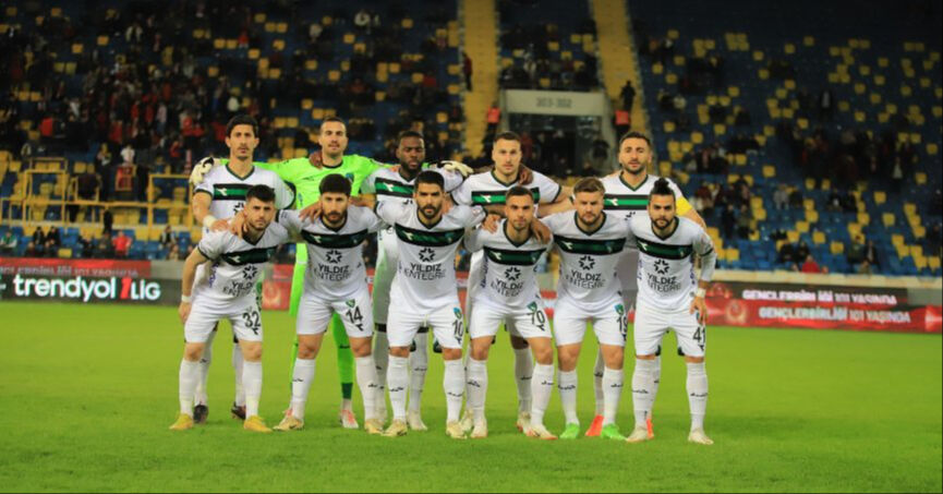 Başakşehir-Kocaelispor maçı hangi kanalda, nerede izlenir, şifresiz mi? Muhtemel 11 belli oldu Başakşehir-Kocaelispor maçı hangi kanalda, nerede izlenir, şifresiz mi? Muhtemel 11 belli oldu - 2. Resim