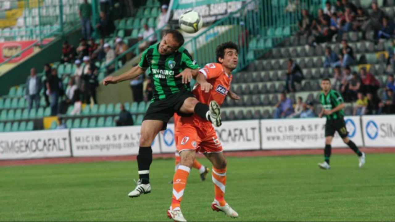 Başakşehir-Kocaelispor maçı hangi kanalda, nerede izlenir, şifresiz mi? Muhtemel 11 belli oldu Başakşehir-Kocaelispor maçı hangi kanalda, nerede izlenir, şifresiz mi? Muhtemel 11 belli oldu