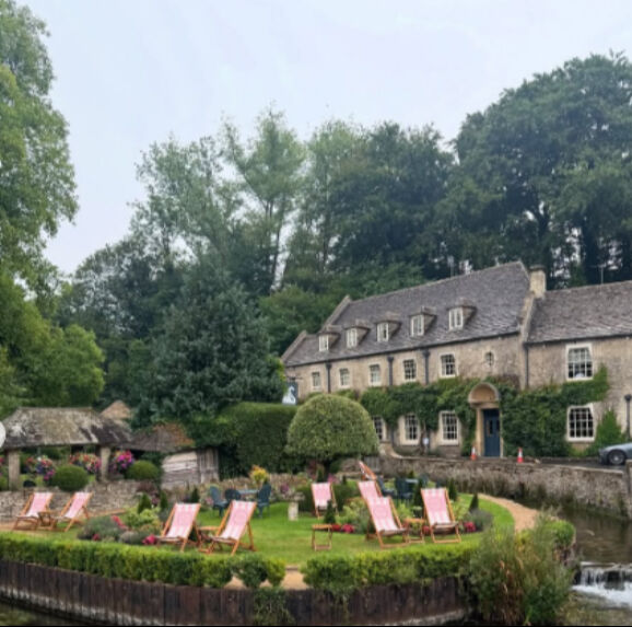 'Dünyanın en güzel köyü' seçildi ama...Halkı evden adım atamaz hale geldi 'Dünyanın en güzel köyü' seçildi ama...Halk evinden adım atamaz hale geldi - 1. Resim