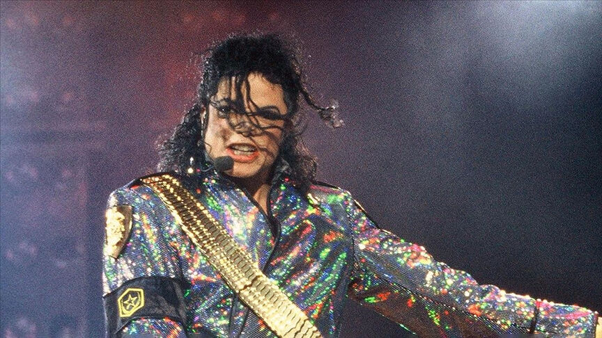 Forbes 2025'in en çok kazanan 'ölü' ünlülerini açıkladı: Michael Jackson’dan Elvis’e servet yağmuru Forbes 2025'in en çok kazanan 'ölü' ünlülerini açıkladı: Michael Jackson’dan Elvis’e servet yağmuru - 1. Resim