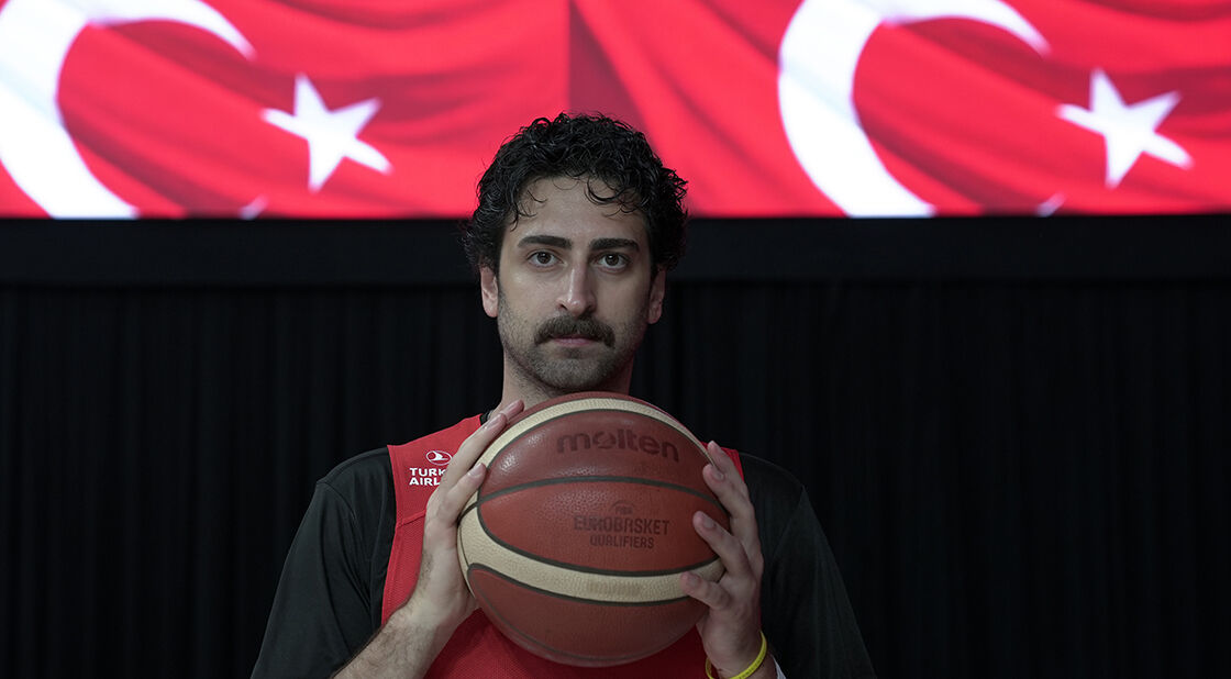 Furkan Korkmaz'ın yeni takımı belli oldu: Resmi açıklama geldi Furkan Korkmaz'ın yeni takımı belli oldu: Resmi açıklama geldi - 1. Resim