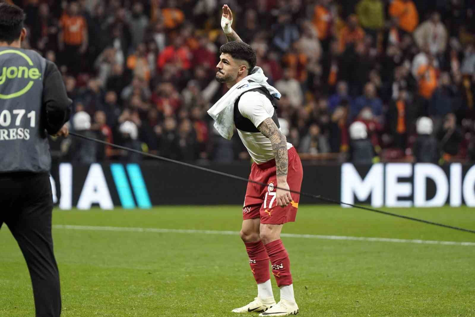 Galatasaray'dan yeni sözleşme hamlesi: Eren Elmalı'ya yüzde 100 zam Galatasaray'dan yeni sözleşme hamlesi: Eren Elmalı'ya yüzde 100 zam - 3. Resim