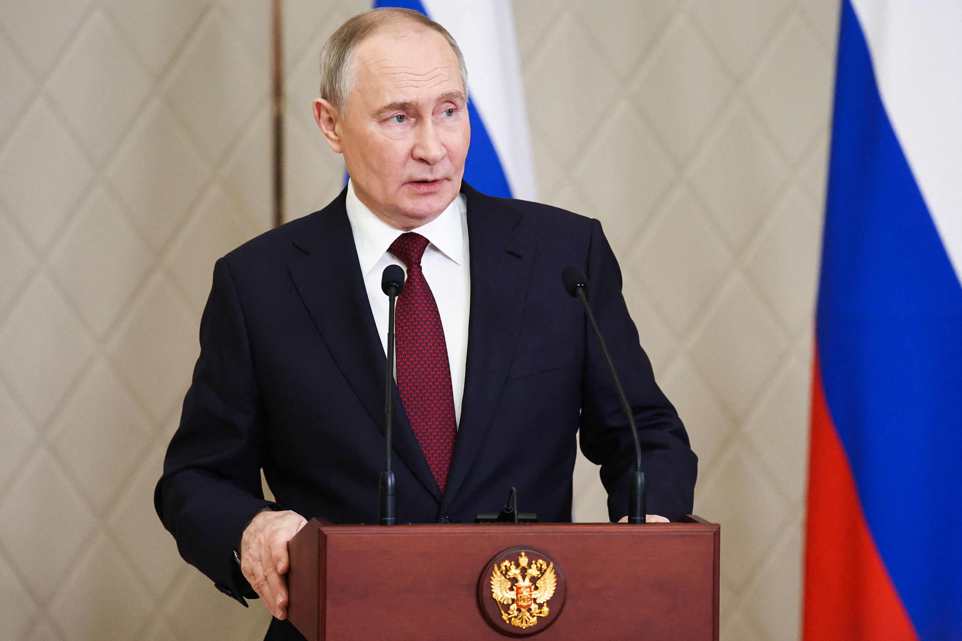 Gözler Budapeşte'deydi... Trump-Putin görüşmesini iptal ettiren not ortaya çıktı Putin