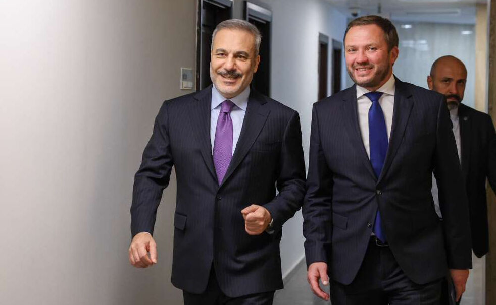 Hakan Fidan'dan Netanyahu'ya sert sözler: Katliama bahane arıyor Hakan Fidan'dan Netanyahu'ya sert sözler: Katliama bahane arıyor - 1. Resim