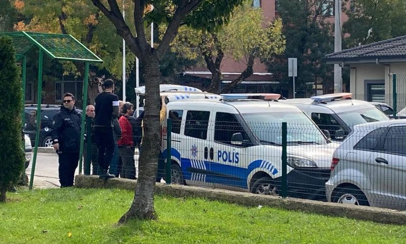 Kocaeli’de dehşet: 4 çocuk annesi kadını öldürdü, intihara kalkıştı Kocaeli’de dehşet: 4 çocuk annesi kadını öldürdü, intihara kalkıştı - 2. Resim