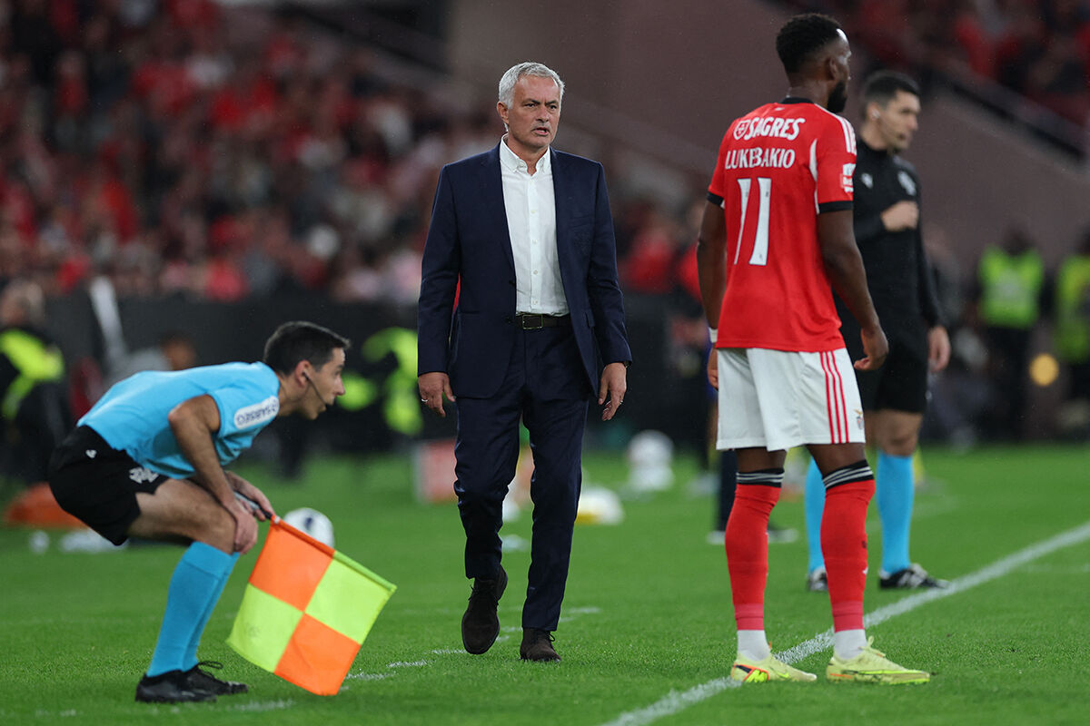 Mourinho kararını canlı yayında duyurdular! 'Sözleşmesinde özel madde var' - 1. Resim