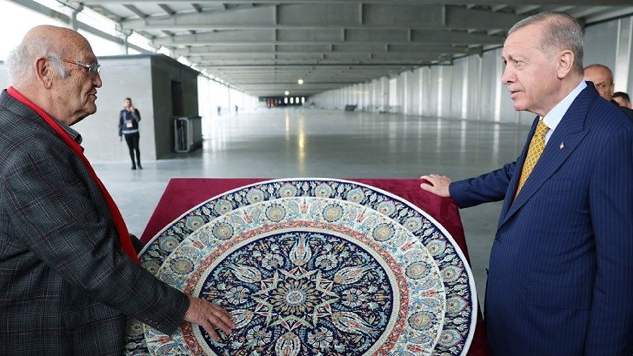 UNESCO’nun “Yaşayan İnsan Hazinesi” unvanlı ustası Hamza Üstünkaya vefat etti UNESCO’nun “Yaşayan İnsan Hazinesi” unvanlı ustası Hamza Üstünkaya vefat etti