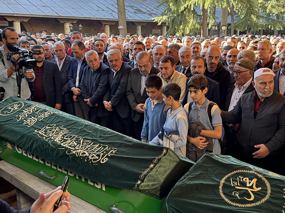 Yardıma gitti, ailesi çıktı! Gebze'deki olayda kahreden detay, Dilara hala bilmiyor... Yardıma gitti, ailesi çıktı! Gebze'deki olayda kahreden detay, Dilara hala bilmiyor... - 2. Resim