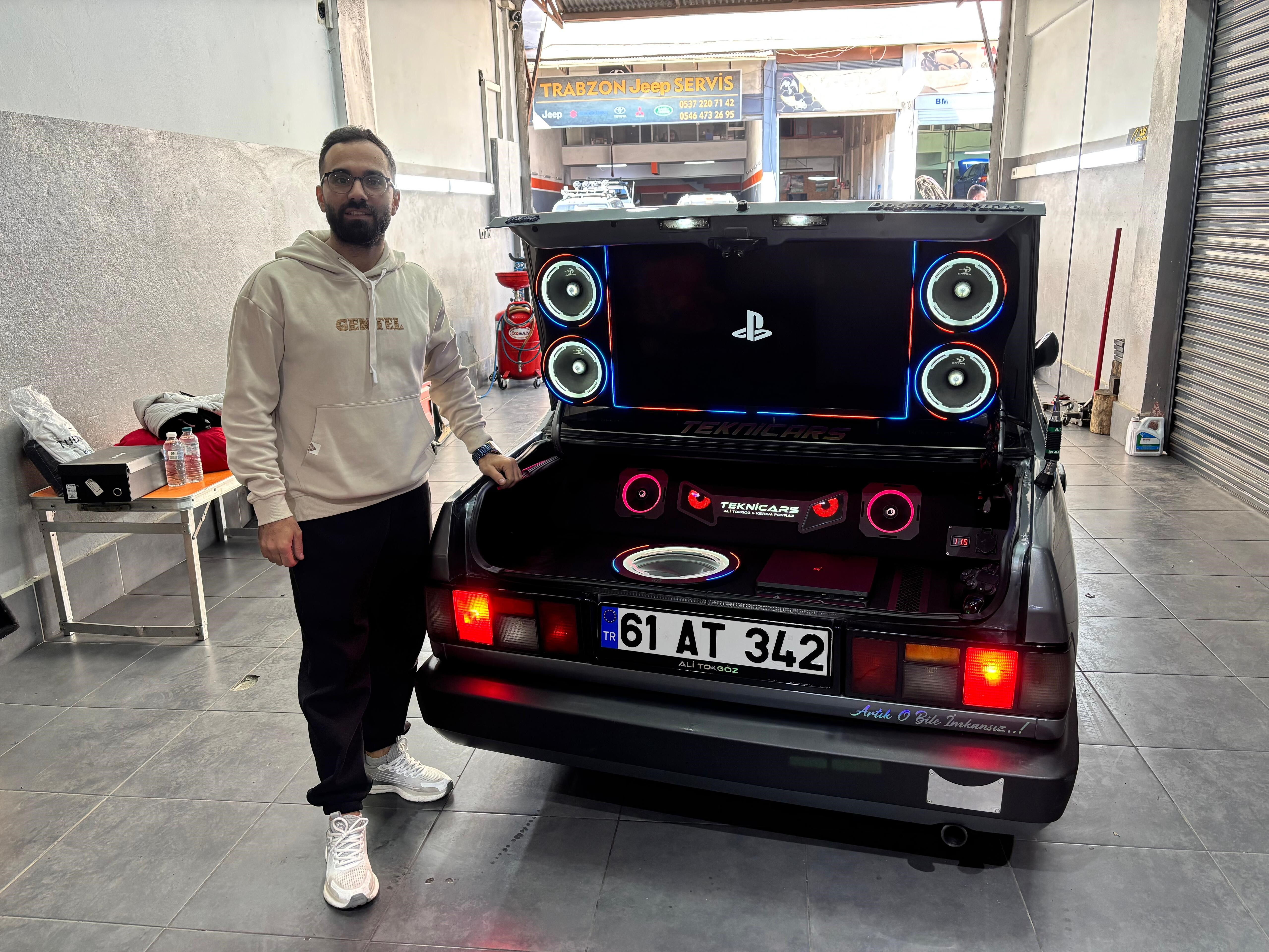 Bu Tofaş'ın fiyatı tam 1 milyon TL! İçerisinde yok yok, sosyal medyayı salladı Bu Tofaş'ın fiyatı tam 1 milyon TL! İçerisinde yok yok, sosyal medyayı salladı - 1. Resim