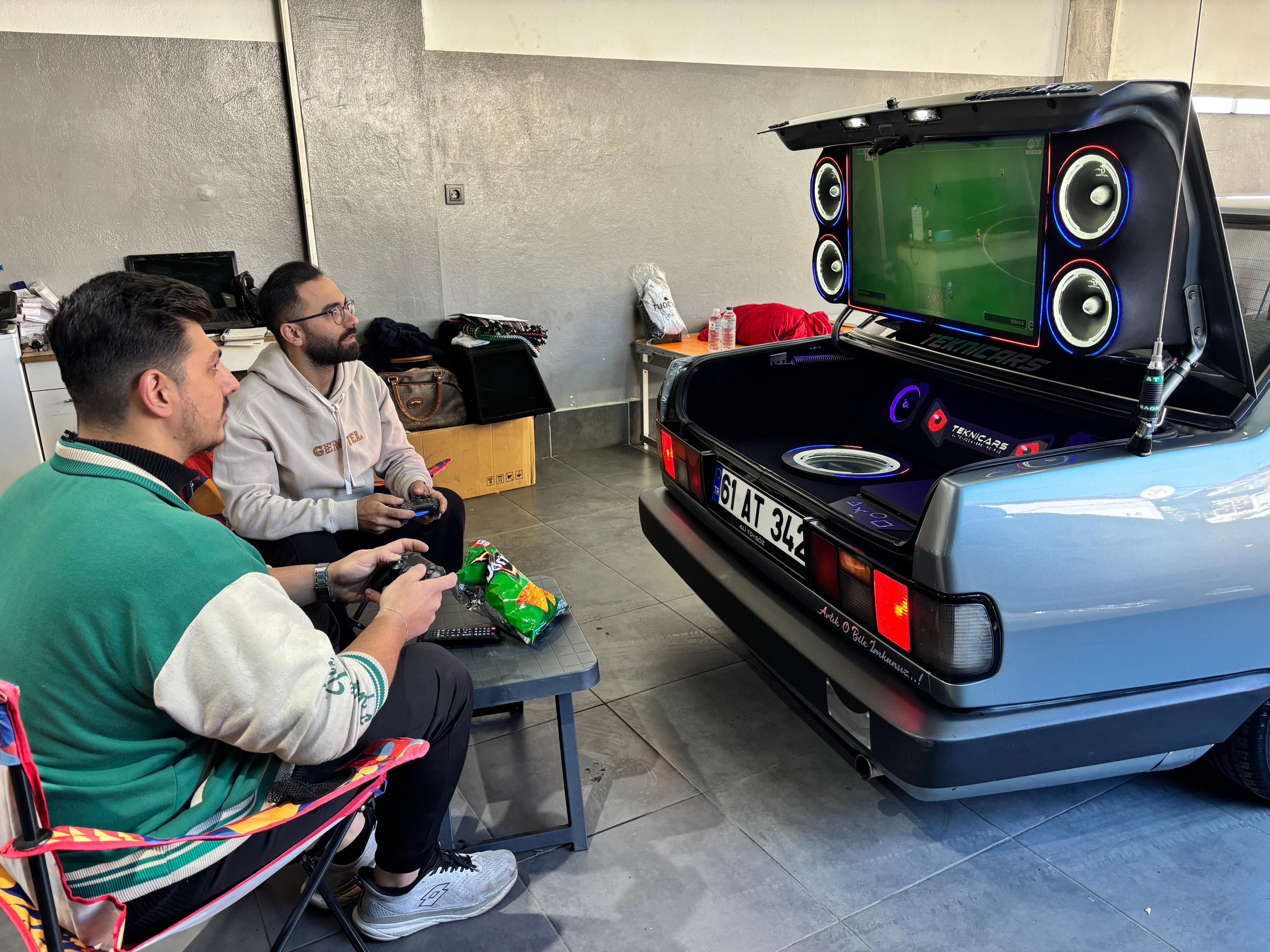 Bu Tofaş'ın fiyatı tam 1 milyon TL! İçerisinde yok yok, sosyal medyayı salladı Bu Tofaş'ın fiyatı tam 1 milyon TL! İçerisinde yok yok, sosyal medyayı salladı - 3. Resim