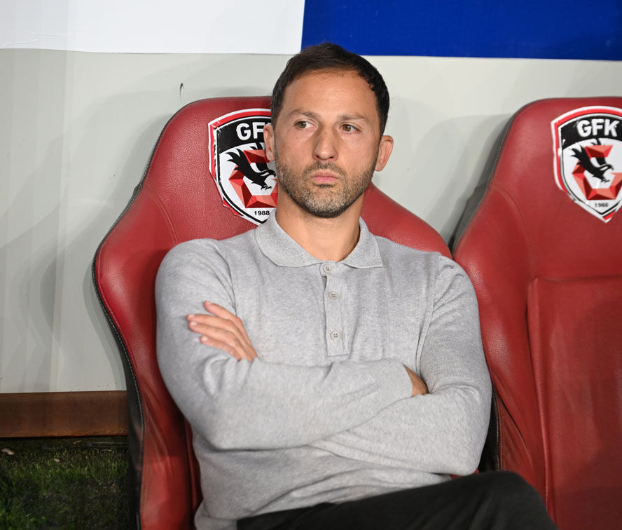 Fenerbahçe'de Domenico Tedesco’nun Beşiktaş planı ortaya çıktı! Futbolcularına talimat verdi Fenerbahçe'de Domenico Tedesco’nun Beşiktaş planı ortaya çıktı! Futbolcularına talimat verdi - 1. Resim