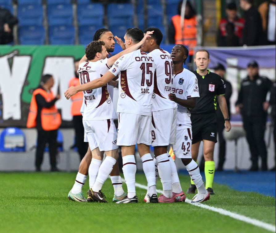 Galatasaray - Trabzonspor maçının muhtemel 11'leri belli oldu: Okan Buruk'tan Fatih Tekke'nin yıldızına özel önlem Galatasaray - Trabzonspor maçının muhtemel 11'leri belli oldu: Okan Buruk'tan Fatih Tekke'nin yıldızına özel önlem - 4. Resim