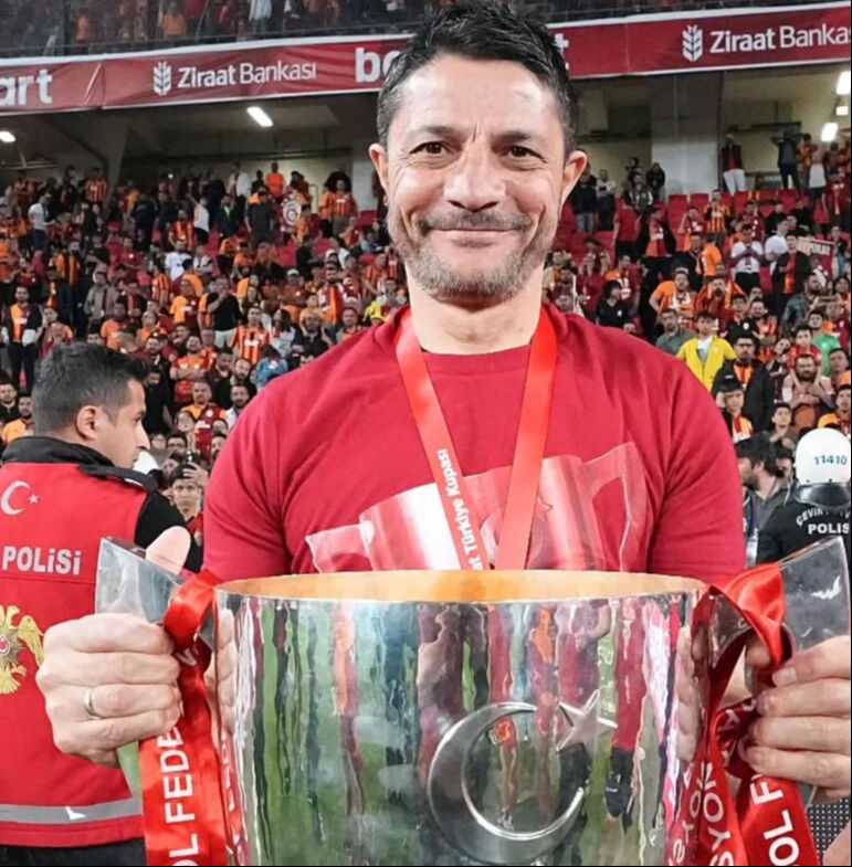 Galatasaray'da beklenmedik ayrılık! Sözleşmesi feshedildi Galatasaray'da beklenmedik ayrılık! Sözleşmesi feshedildi - 2. Resim