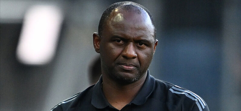 Galibiyete hasret kalan Genoa faturayı kesti: Patrick Vieira'nın yerine Roberto Murgita Galibiyete hasret kalan Genoa faturayı kesti: Patrick Vieira yerine Roberto Murgita - 1. Resim