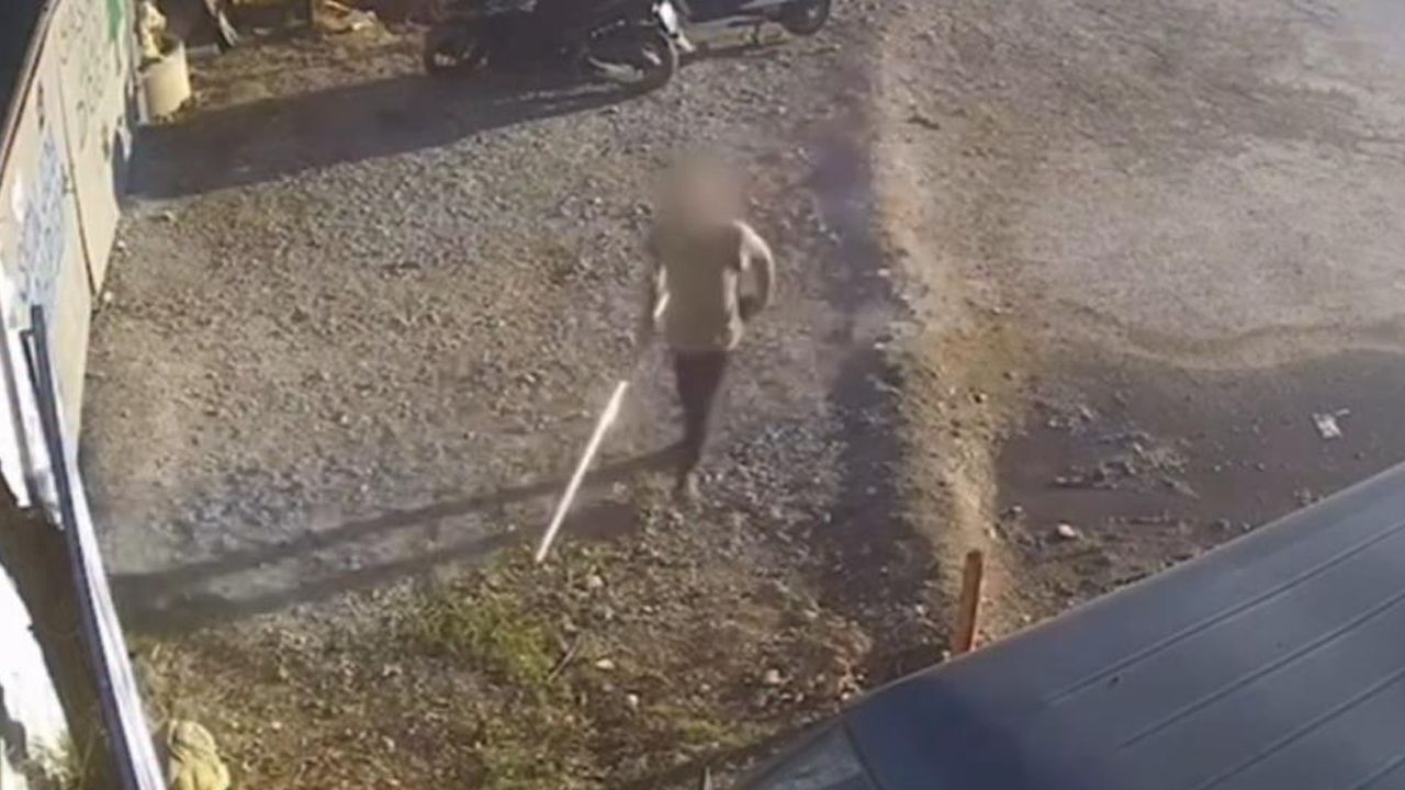 Güvenlik kamerasını boruyla kullanılamaz hale getirdi! - 3. Sayfa