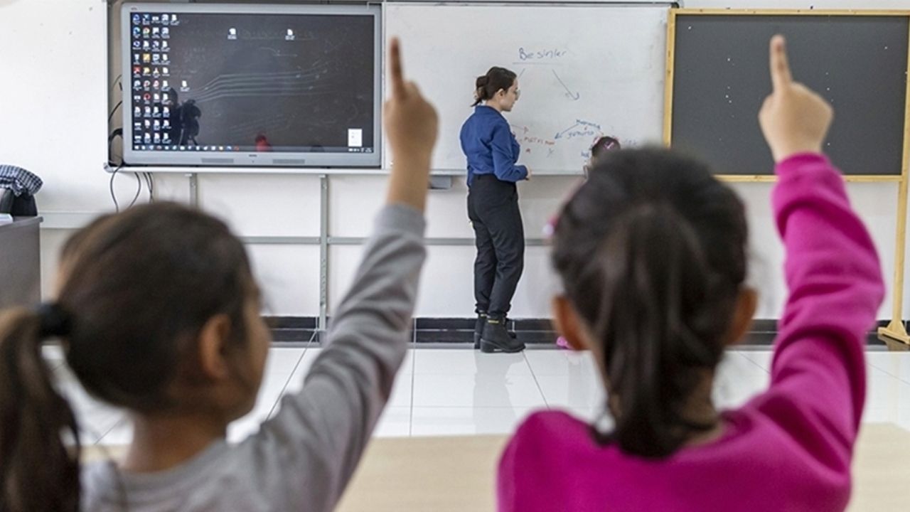 Hazırlıklar başladı! İlköğretim müfredatına yeni ders geliyor - Eğitim