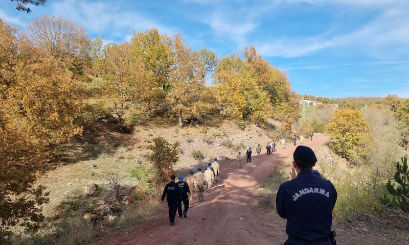 Kayıp Selim Ece için ekipler tekrar seferber oldu! “Dirisini ya da ölüsünü istiyorum” Kayıp Selim Ece için ekipler tekrar seferber oldu! “Dirisini ya da ölüsünü istiyorum” - 3. Resim
