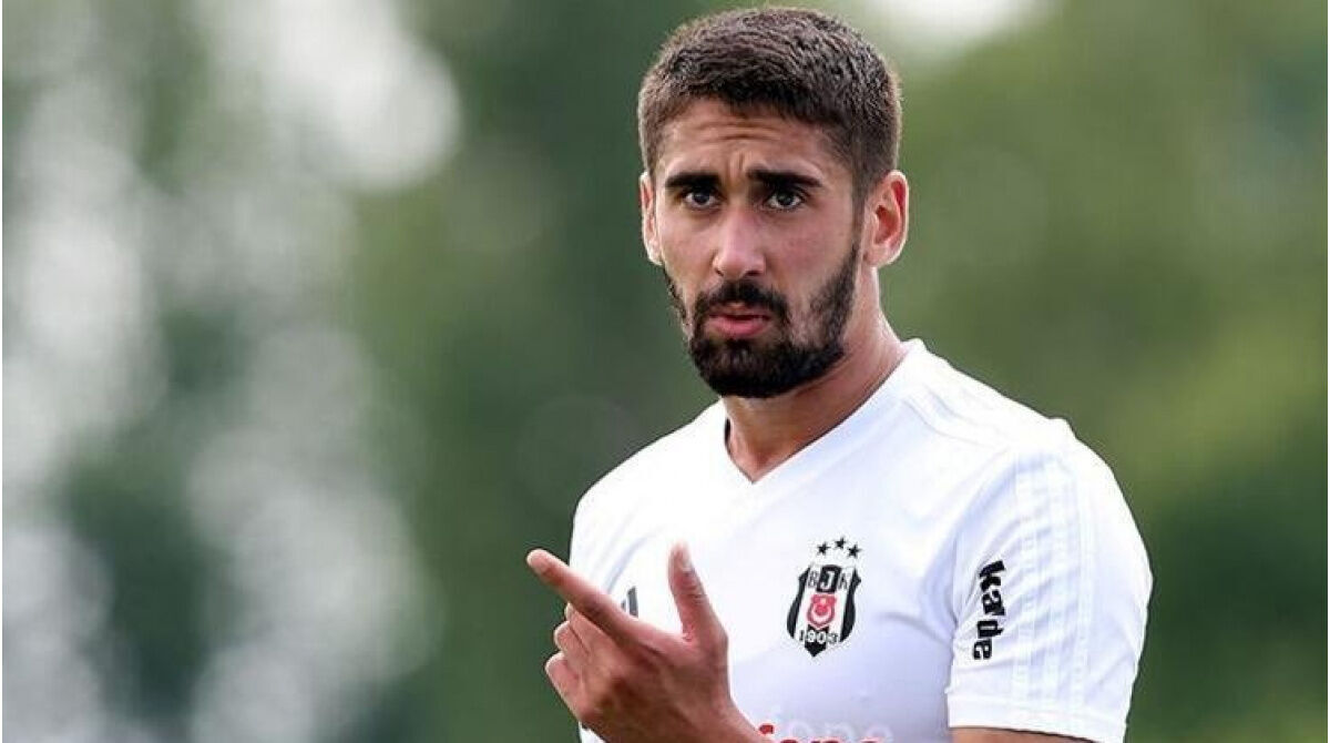 Orkan Çınar futbolu bıraktı mı, kimdir? Dönercide çalışırken görüntülendi Orkan Çınar futbolu bıraktı mı, kimdir? Dönercide çalışırken görüntülendi - 1. Resim