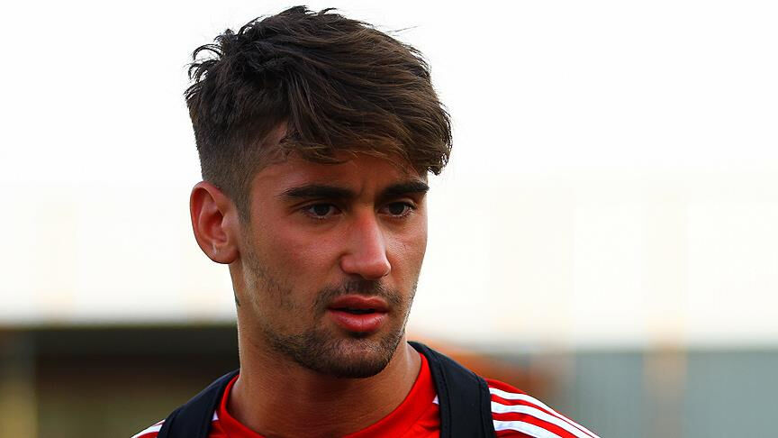 Sosyal medya bu görüntüyü konuşuyor! Beşiktaş'ın yıldız adayıydı, dönerci oldu Sosyal medya bu görüntüyü konuşuyor! Beşiktaş'ın yıldız adayıydı, dönerci oldu - 3. Resim