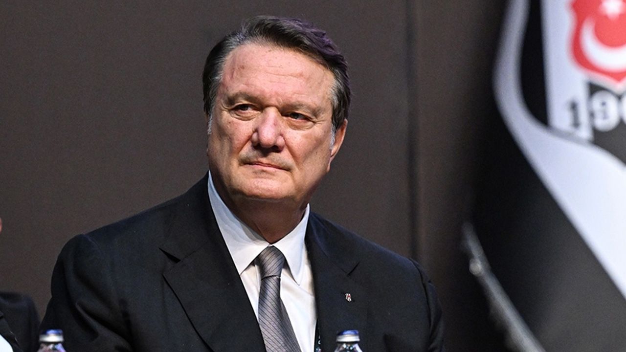 Beşiktaş'ta Hasan Arat kararı! 1 yıl süreyle ihraç edildi Beşiktaş'ta Hasan Arat kararı! 1 yıl süreyle ihraç edildi