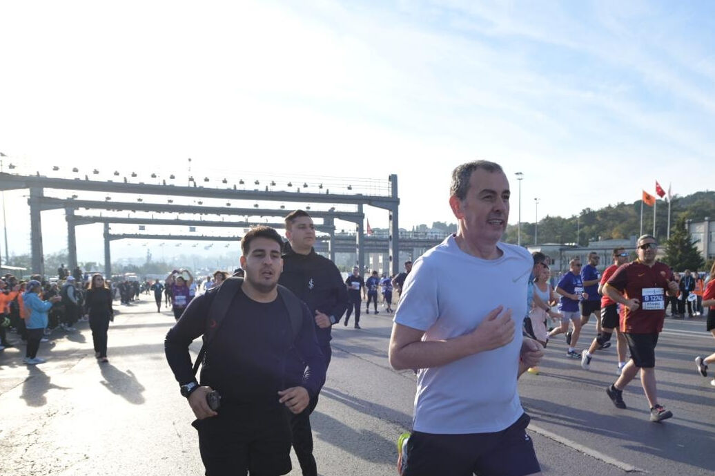 Dünyada tek! 47. İstanbul Maratonu başladı - 1. Resim