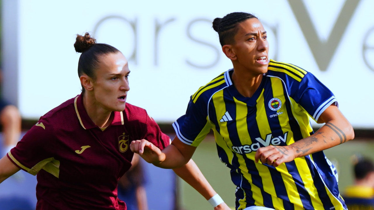 Fenerbahçe, Trabzonspor'u devirdi ve 6'da 6 yaptı Fenerbahçe, Trabzonspor'u devirdi ve 6'da 6 yaptı - 1. Resim