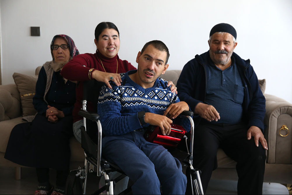 Adı gibi Firdevs! Kendi engelini unuttu, ağabeyine kol kanat gerdi - 4. Resim