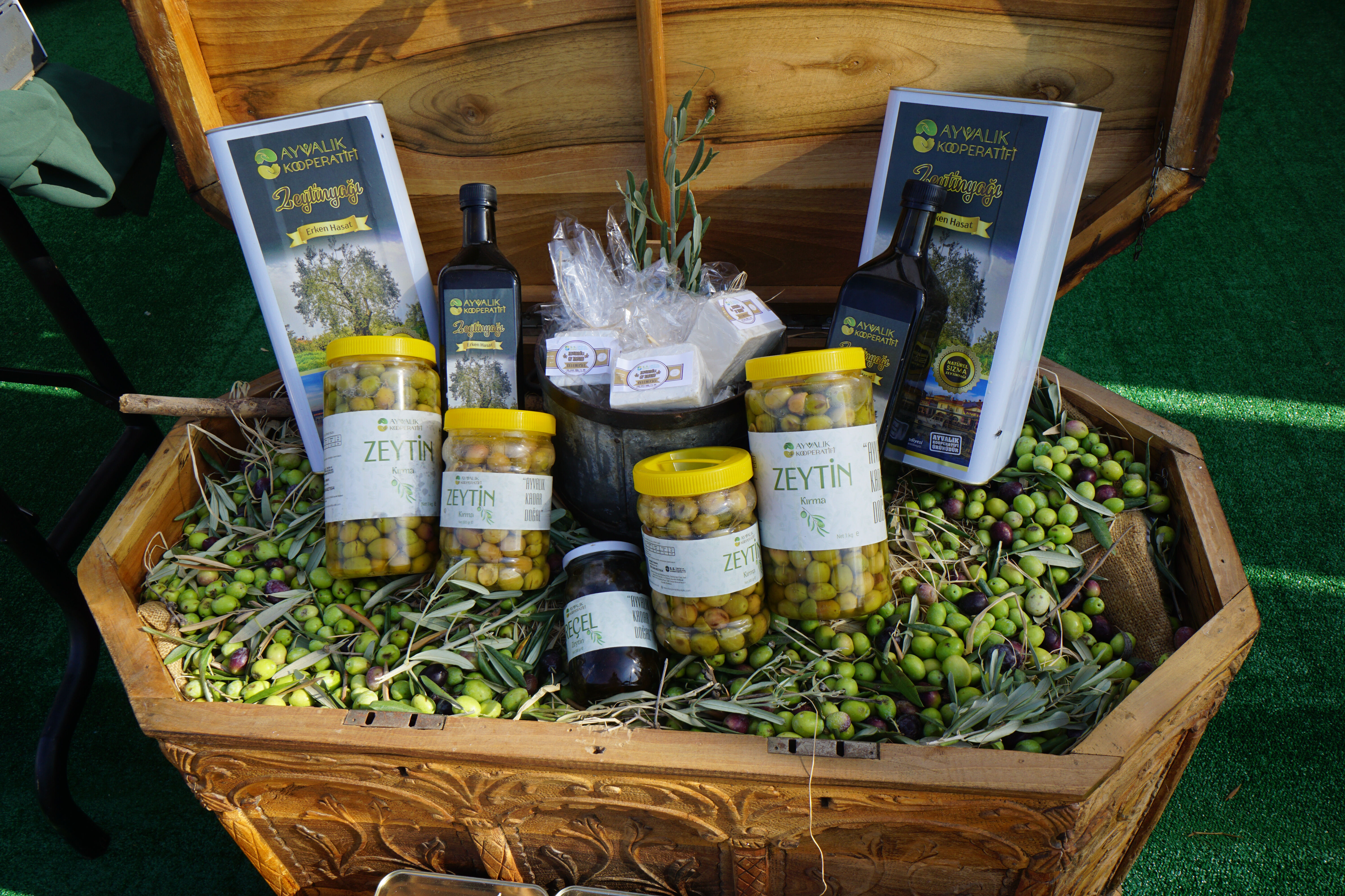 Ayvalık’ta doğup İspanyol oluyor! Dökme zeytinyağımız İspanya markası gibi satıldı - 2. Resim