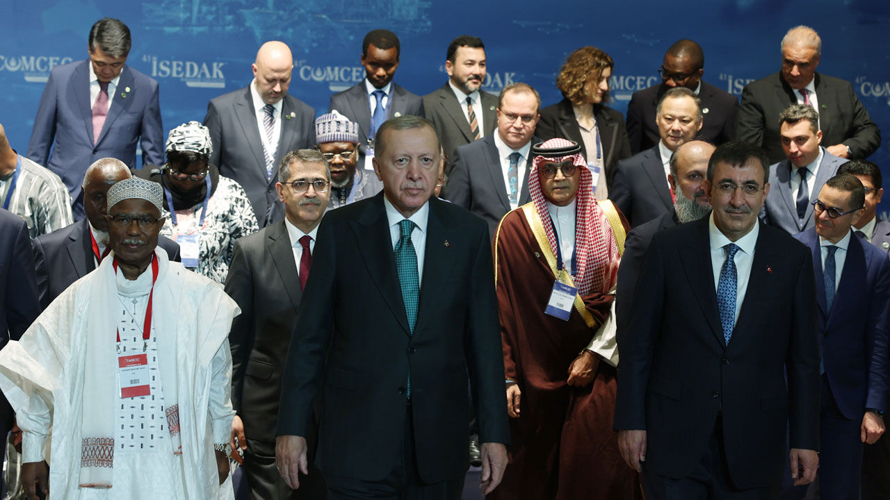 Cumhurbaşkanı Erdoğan İSEDAK toplantısında duyurdu: Suriye'ye özel destek programını başlatıyoruz - 4. Resim