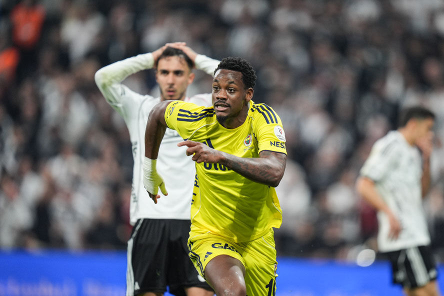 Fenerbahçe'den Beşiktaş derbisinde tarihi geri dönüş! Maçta 5 gol, 2 kırmızı kart çıktı - 1. Resim