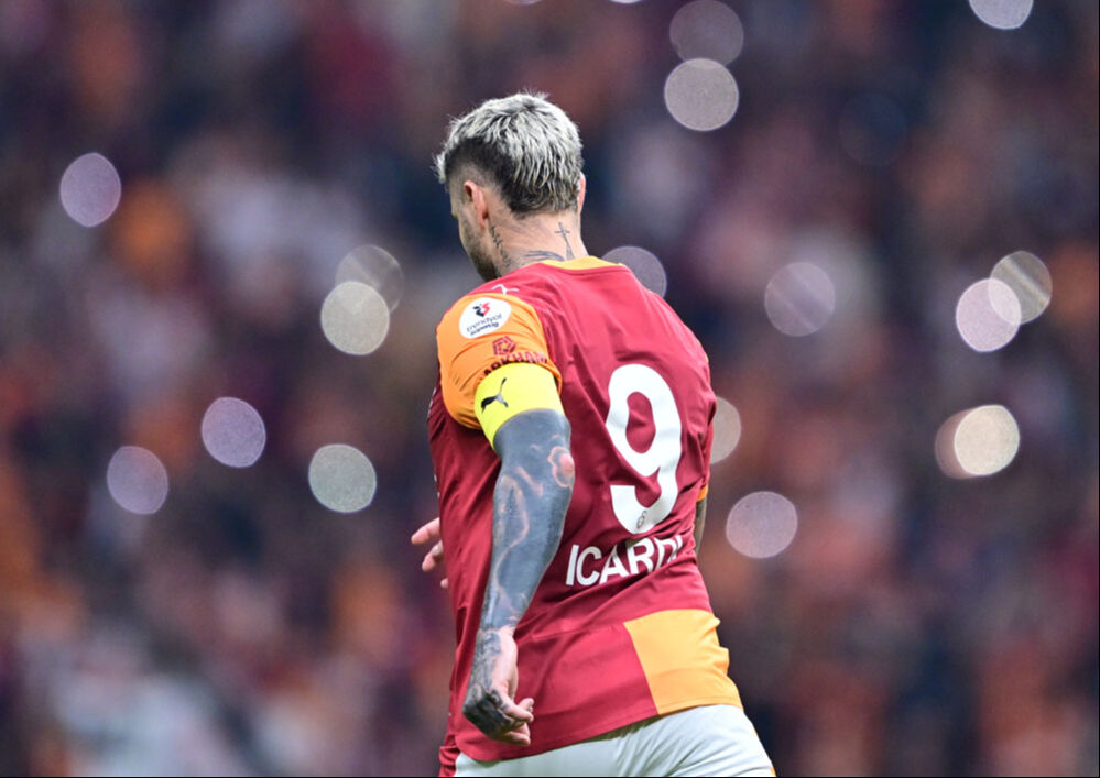 Galatasaray'dan Mauro Icardi’nin menajerine uyarı: Yaptığınız hoş değil Galatasaray'dan Mauro Icardi’nin menajerine uyarı: Yaptığınız hoş değil - 1. Resim