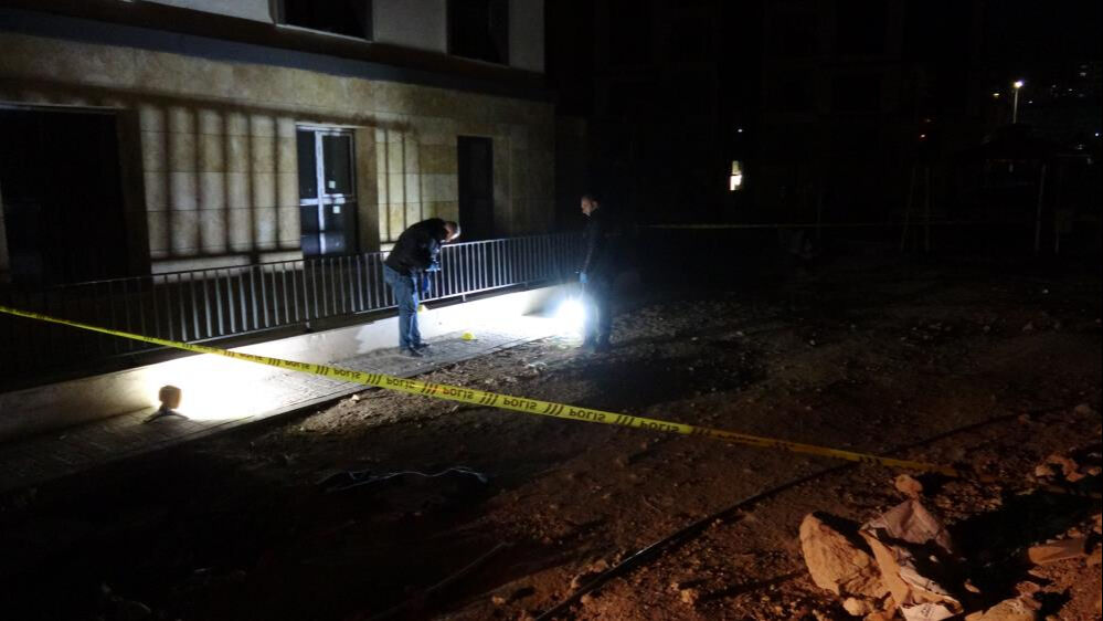 Şantiyede kan aktı! Karnından vuruldu, polisi görünce 'ben yaptım' dedi... - 2. Resim