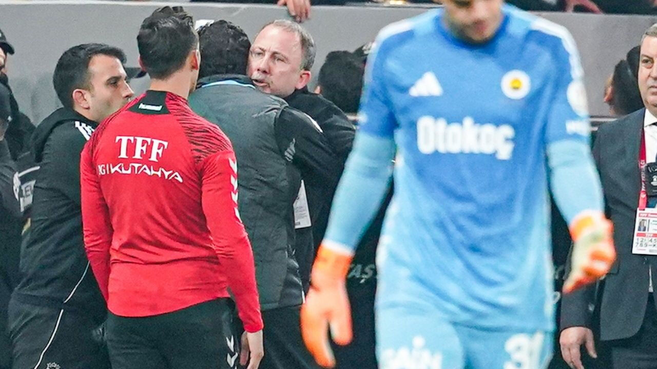 Sergen Yalçın daha ne yapsın... İhanet kaptandan geldi! Spor yazarları Beşiktaş-Fenerbahçe derbisini yorumladı - 4. Resim