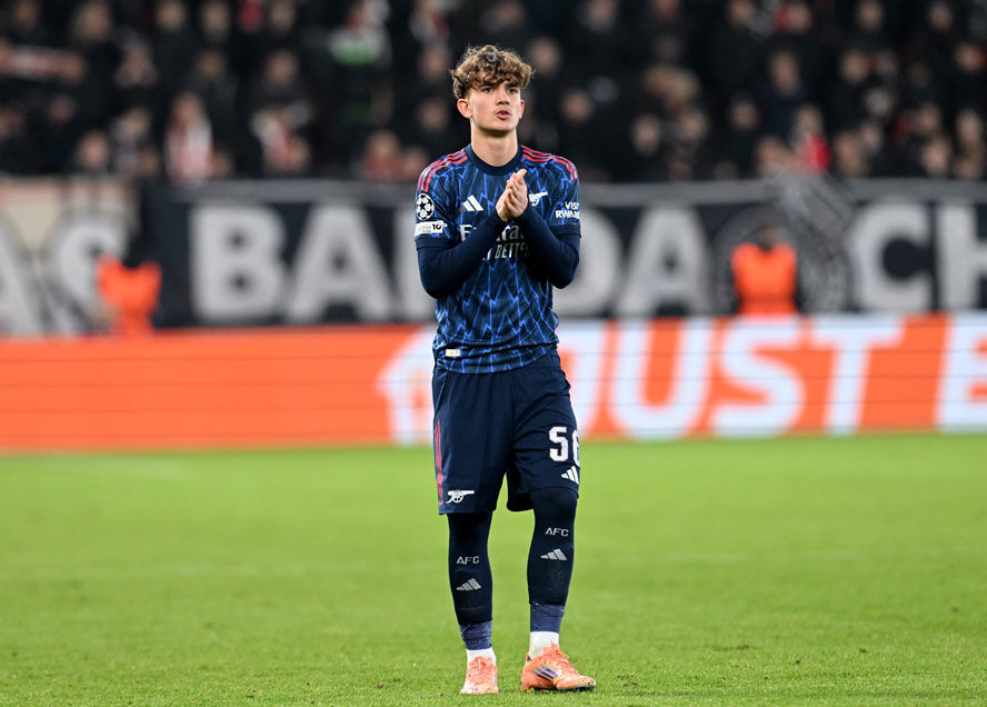 15'lik genç oyuncu, Şampiyonlar Ligi tarihine geçti! Maçta 3 gol 15'lik genç oyuncu, Şampiyonlar Ligi tarihine geçti! Maçta 3 gol - 1. Resim