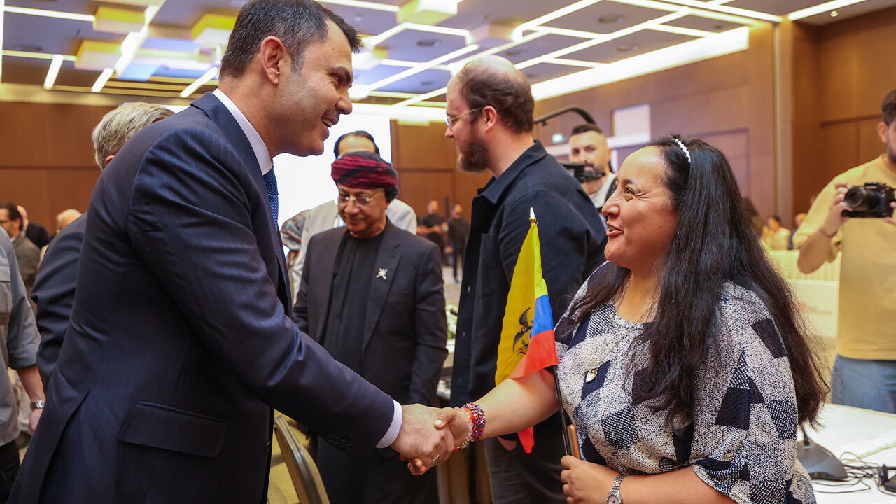 'Asrın İnşası'nda son düzlüğe girildi! Murat Kurum: Saatte 23 konut üretiliyor 'Asrın İnşası'nda son düzlüğe girildi! Murat Kurum: Saatte 23 konut üretiliyor - 4. Resim