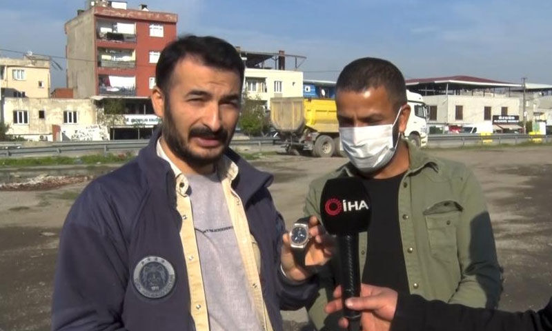 Bursa’da inanılmaz ikili! Tek tek karıştırıyorlar, çöpten servet çıkarıyorlar - 2. Resim