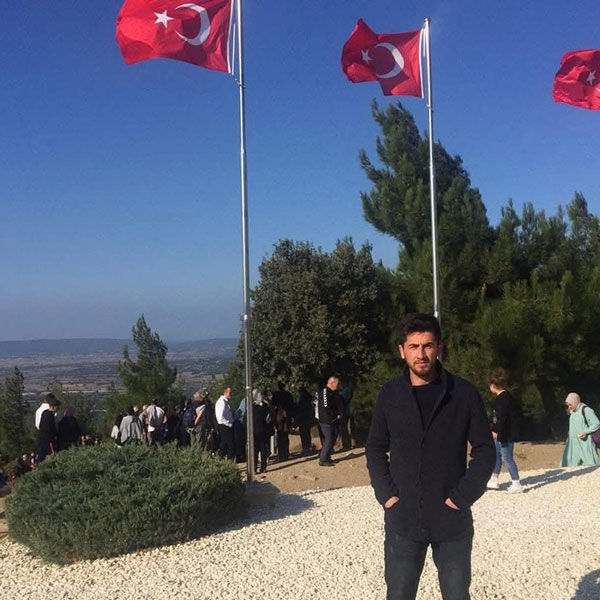 Kayıp imamın kahreden sonu! İlker Topaloğlu’na hüzünlü veda Kayıp imam kahreden sonu! İlker Topaloğlu’na hüzünlü veda - 1. Resim