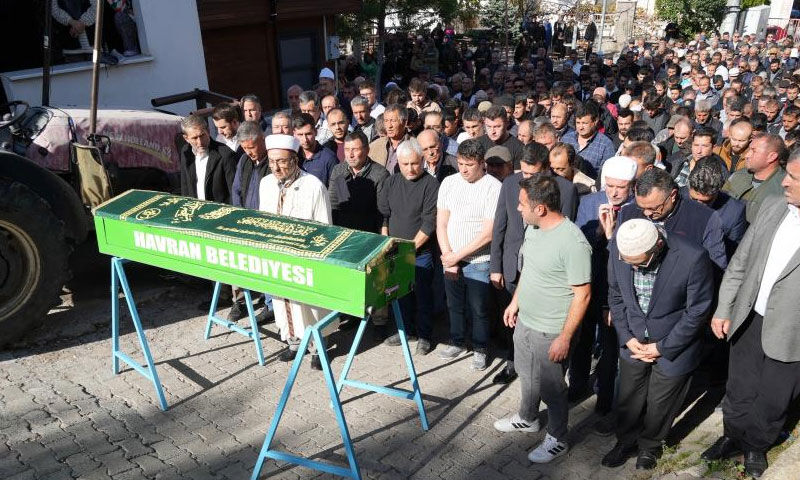 Kayıp imamın kahreden sonu! İlker Topaloğlu’na hüzünlü veda Kayıp imam kahreden sonu! İlker Topaloğlu’na hüzünlü veda - 4. Resim